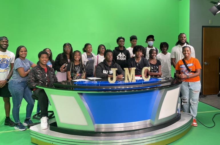 Elevacation Students get an Inside Look at Becoming a Journalist